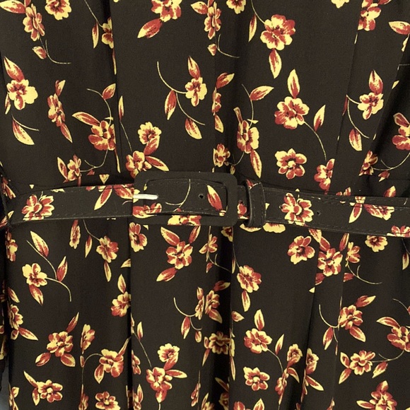 Modcloth Womens Size 6 Enjoy Every Moment Keyhole Black Floral Belted Midi Dress - Picture 5 of 16